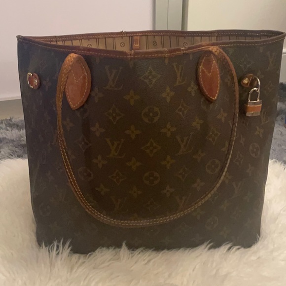 Louis Vuitton MM Neverfull - Picture 1 of 15